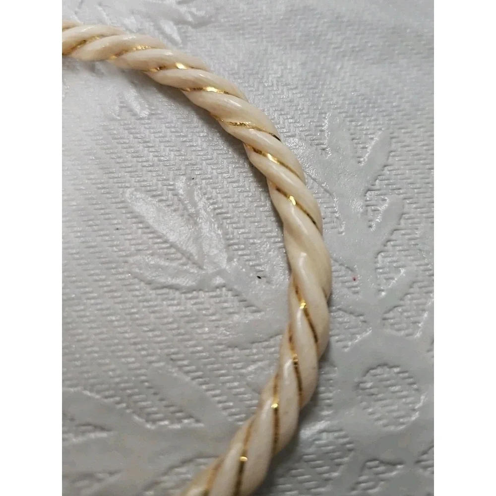 Antique Estate 14KT Yellow Gold Inlay‎ Cream Corrugated Twist Bangle Bracelet